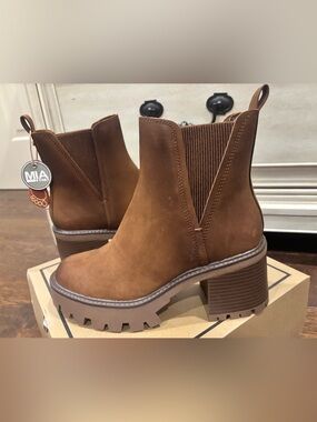 MIA Chestnut Chelsea Lug Heel Booties